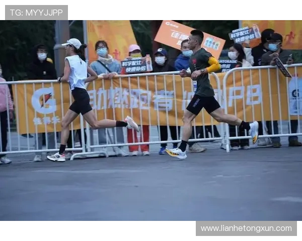 成马夺冠摔过终点!管油胜的 2 小时 16 分与草根韧劲 成马夺冠摔过终点!管油胜的 2 小时 16 分与草根韧劲